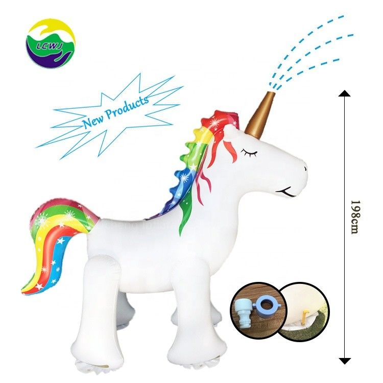 Großes aufblasbares Sprinkler-Spielzeug in Einhornform