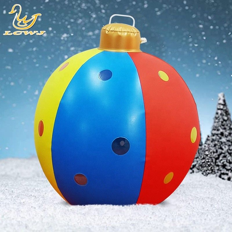 60cm Außen aufblasbares Spielzeug Ornament Dekoriert PVC aufblasbare Weihnachtskugeln mit Licht