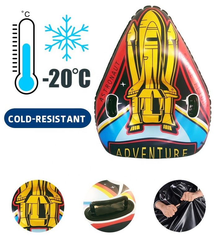 PVC aufblasbare Schneeschlitte 300 kg Dreieckige Raketenschlitte Schneeschlitte Snowboard 120 X 90cm
