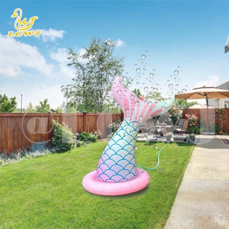 LC Meerjungfrau Wasserspielzeug für Jungen Mädchen Sommer Outdoor-Spiel Garten Blow Up Spray-Spielzeug aufblasbare Wassersprinkler für Kinder
