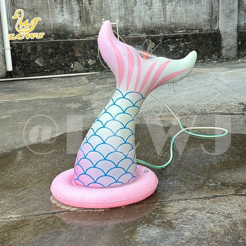 LC Meerjungfrau Wasserspielzeug für Jungen Mädchen Sommer Outdoor-Spiel Garten Blow Up Spray-Spielzeug aufblasbare Wassersprinkler für Kinder